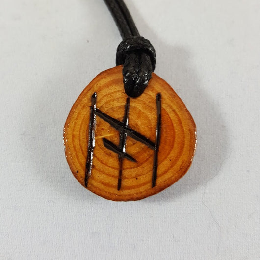 Rune Amulet - Endurance